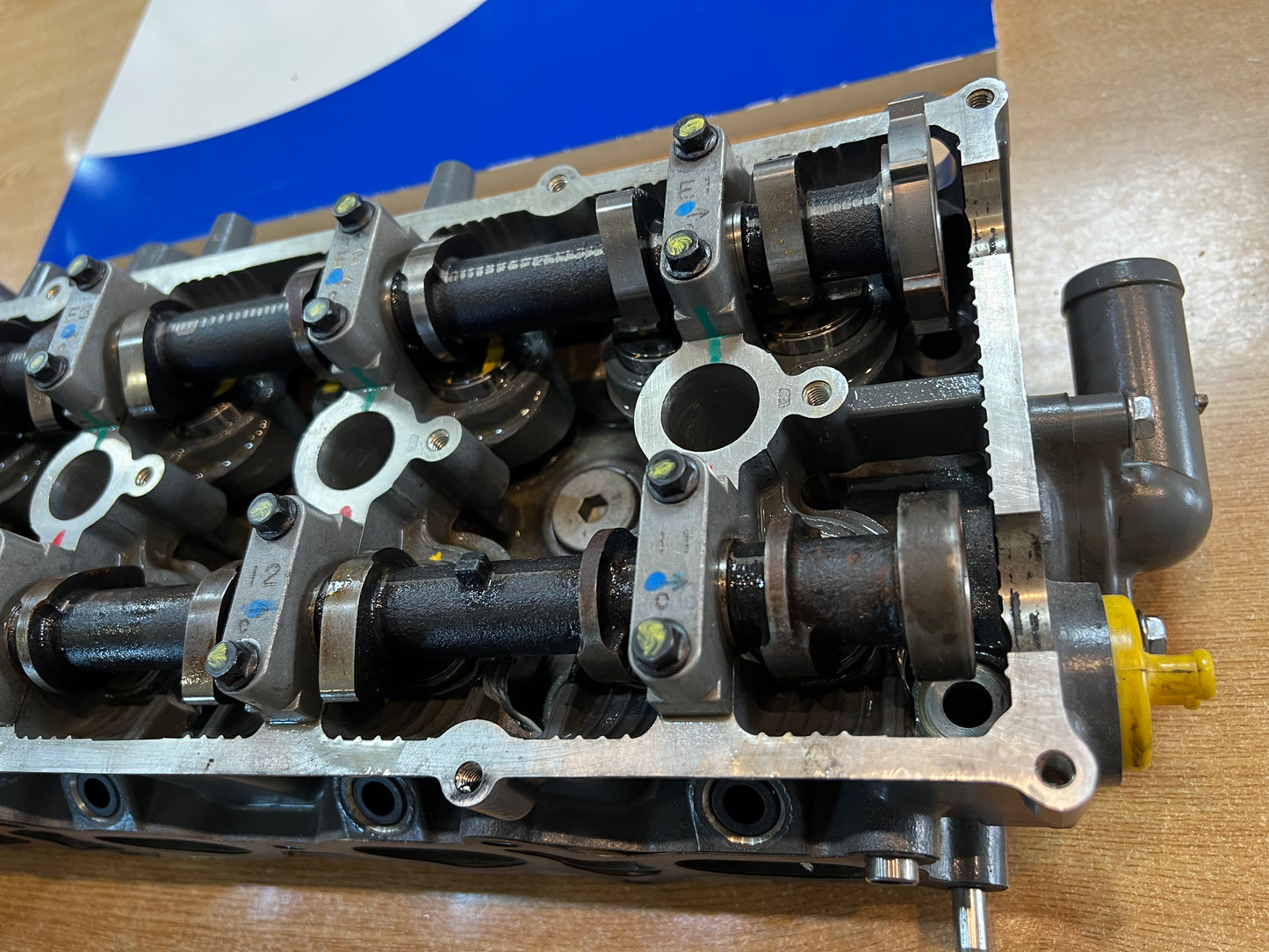 Culata con árbol de levas fueraborda Suzuki DF115 año 2007