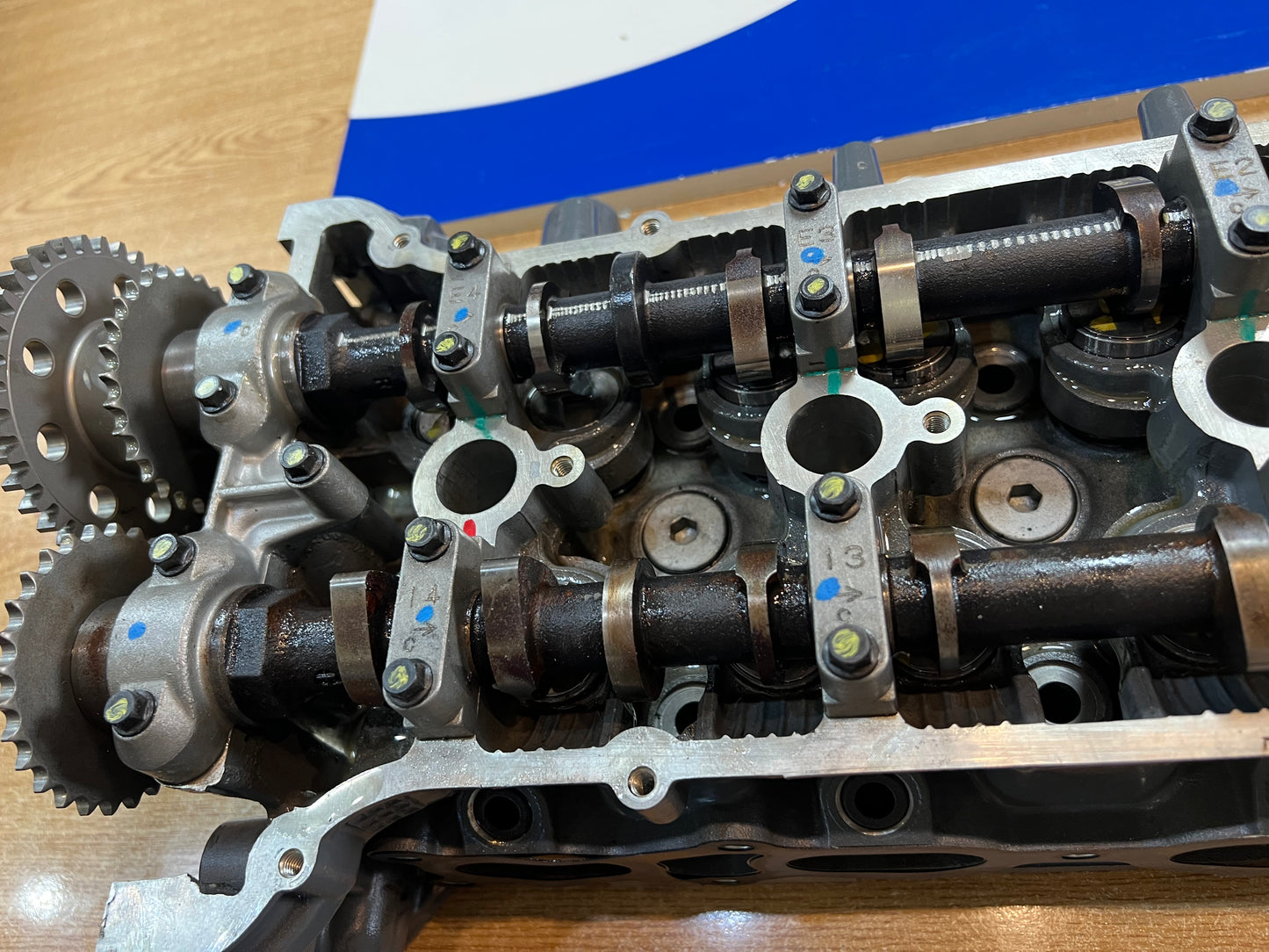 Culata con árbol de levas fueraborda Suzuki DF115 año 2007